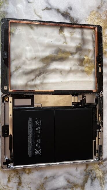 ipad mini5: Продам satıram İpad 6 Ehtiyat hissələri üçün iPad 6 modeli A1893 — 6