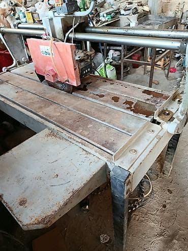 Daş/kafel kəsən stolüstü aparat - Geniş iş masası: Uzun, paralel