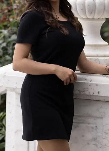 Qara mini don - Model: Sadə, bədənə oturan kəsim - Uzunluq: Dizdən — 1