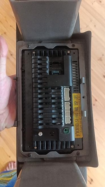 hard disk temiri: Toyota Corolla 2006 Hetçbek üçün. Avtomobil üçün multimedya/başlıq — 2