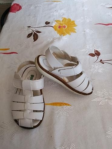 Rəng - Ağ Basanojkalar, Ölçü: 22, Uniseks