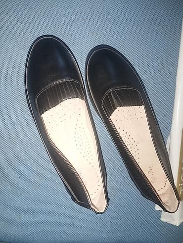 Qadın baletkaları – klassik qara rəng - Model: qapalı burunlu