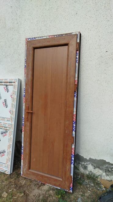 qapi ustu asmalar: Plasti̇k şkaf. Ağ və rəngli̇ — 22