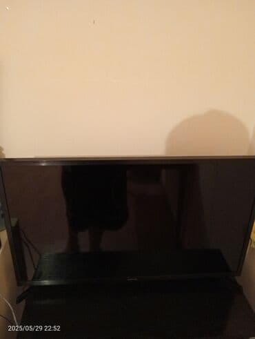 internet tv aparatı: Ekran ölçüsü 82 model samsung vezyeti islenmis ama tep teze problemi — 2