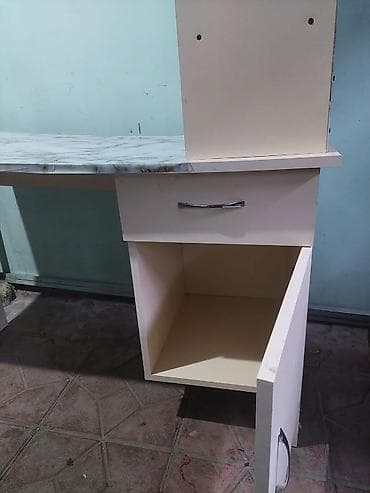 Офисная мебель на заказ: Прямой стол, С полками, С выдвижными ящиками, МДФ — 5