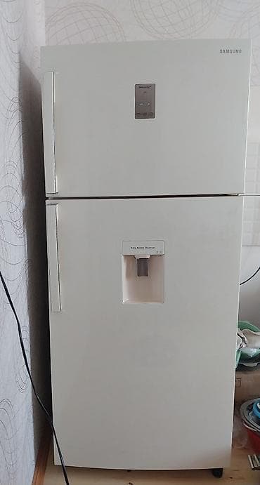 su qzdrci: 2 qapılı Samsung Soyuducu Satılır, rəng - Ağ, Dispenserli — 1