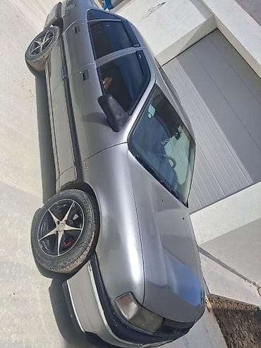 kran satilir: Opel Vectra sedan - Kuzov: boz rəng, 4 qapı, arxa “Vectra” və “Opel” — 2