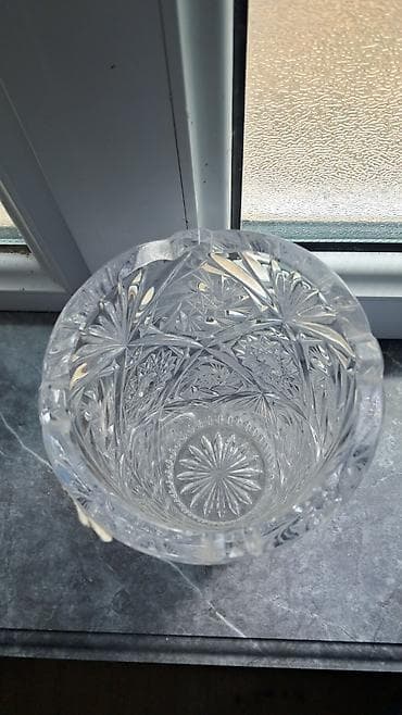 usaq dekoru: Bir vaza, Xrustal — 3