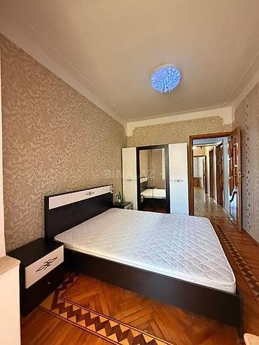 аренда под офис: Ofis kimi mənzil icarəyə verilir 4 otaqlı köhnə tikili 140 m², 28 May — 2