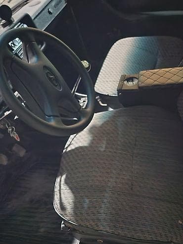 toyota prius c: Lada 2107 sedan - Kuzov: 4 qapılı, açıq yaşıL karopka 5 mator bez — 5