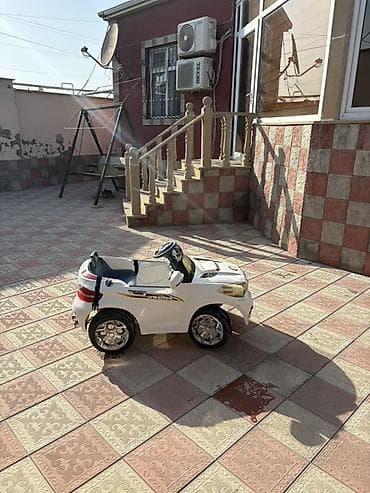 Uşaq üçün elektrik maşınları: Uşaq üçün elektrikli akü maşın – ağ rəng, SUV üslubunda kuzov, xrom — 7