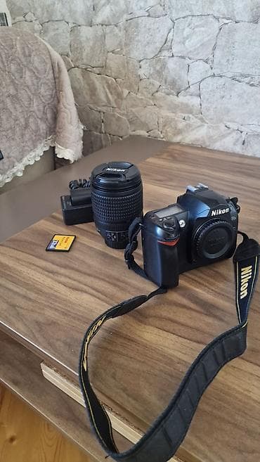 nikon d200: Nikon D70s DSLR fotoaparat dəsti Komplekt: - Nikon D70s gövdə - AF-S — 3