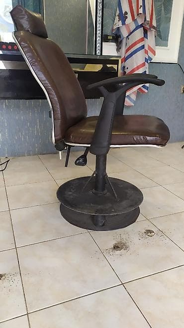 Rəflər, etajerkalar: Bərbər/kosmetoloji kreslo - Rəng: tünd qəhvəyi oturacaq və bel — 3