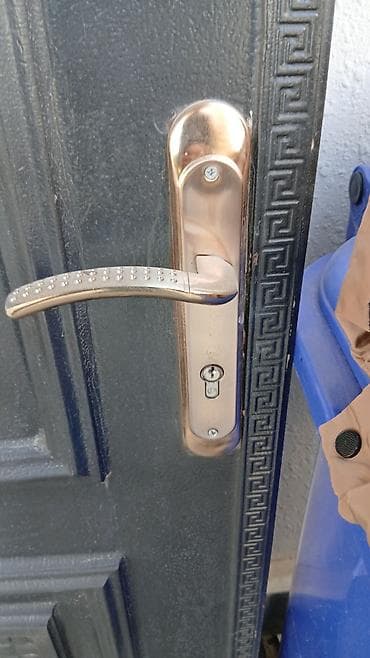 seif qapilar: Metal giriş qapısı və karkası - Material: qalın metal/poçad, pres — 4