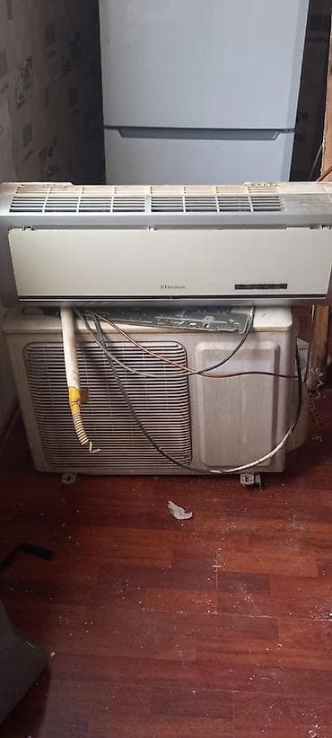 Kondisioner Electrolux, İşlənmiş, 40-45 kv. m, Split sistem — 1