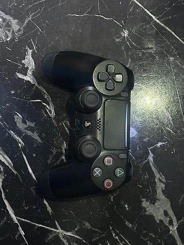 ps4 oyun disk: PS4 DualShock pultu Çox az istifadə olunub 2 həftəni keçməyib, heç bir — 3