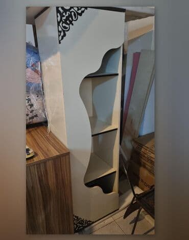 duz otagi bakida: Skaf şüşəsi yoxdur. Basqa tam saglamdir. Qiymet 40 azn Unvan Xirdalan — 1