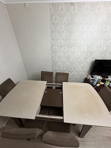stull: Açılan, Dördbucaq masa, 6 stul — 2