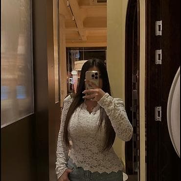 tap.az saatli: Ağ krujeva bluz – zərif və qadınsı siluet yaradan model. - Rəng — 1