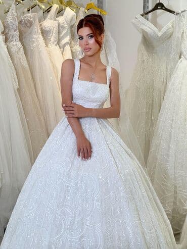 dekor toy ucun: Gəlinliklər satılır 50 azndən başlayan qiymətlərlə 051 6468914 — 9