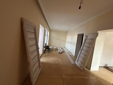 avto karavan: 4 otaqlı, 110 kv. m, Təmirsiz — 7