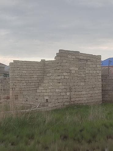 Satılır: yarımçıq tikili və tikinti materialları komplekti daşlar