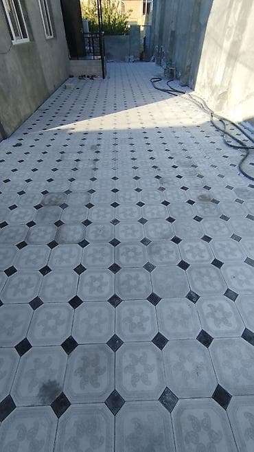 beton plite: Tamet və dekorativ daşların yüksək keyfiyyətlə düzülməsi Mətn: Hər növ — 3