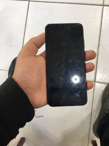 дисковый телефон: Honor 10 Lite, 32 ГБ, цвет - Черный, Отпечаток пальца, Face ID, Битый — 4