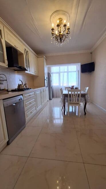 4 otaqlı ev çertyojları: Bakı, Bakıxanov qəs., 4 otaqlı, Köhnə tikili, m. Neftçilər, 130 kv. m — 8