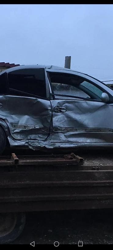 lapet satilir: Nissan sedan –ik 2008 maşın qəzalı veziyetde. satılır maşın qəzalı — 1