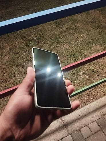 13 256: Redmi smartfon demey olar islenmyb Xüsusiyyətlər: - 108 MP əsas — 4