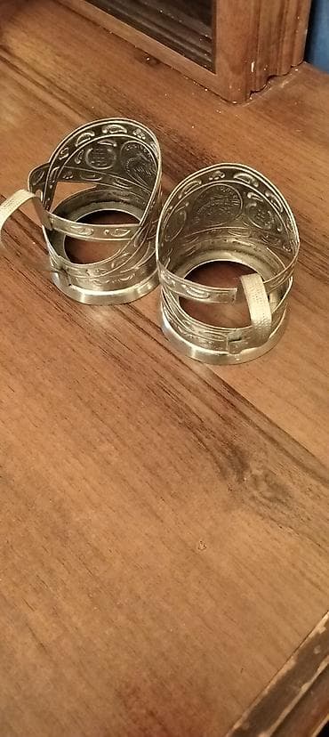 Sovet dönəmindən qalma melixior stakan altdığı satılır lalafo.az -da Sovet dönəmindən qalma melixior stakan altdığı satılır