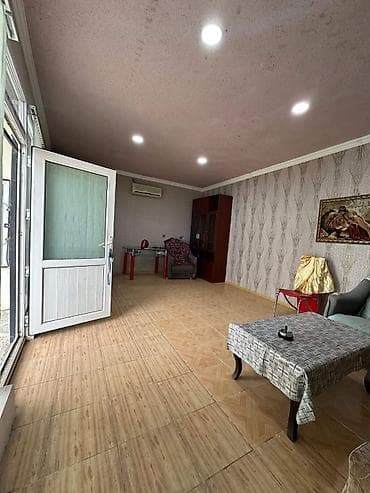 lehic baglarinda ev: 5 otaqlı, 196 kv. m, Orta təmir — 8
