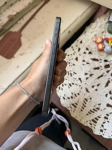 kamera wi fi: IPhone 15 Pro Max, 256 GB, Natural Titanium, Face ID — 4