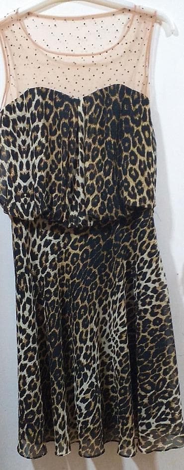 2-3 dəfə geyinilib.Baha alınıb.38-40 razmere gedir.45 m satilir.Real