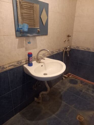 Унитазы: Б/у Умывальник, Керамика, Без гарантии, Самовывоз — 1