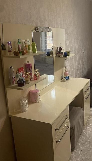 Geniş yataq otağı mebel dəsti - Kupe tipli şkaf: 3 sürüşən qapı, orta — 2