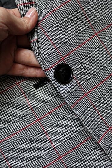 qadin pencekleri: Klassik pencək Bershka XS 32 AZN 2 il əvvəl 65 AZN alınıb, çox az — 3