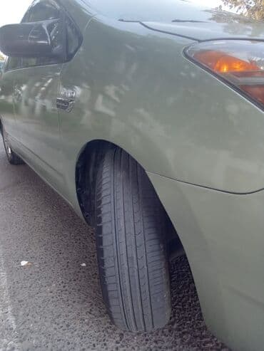 şüşə silən matoru: Toyota Prius Hybrid – liftbek - Yanacaq sistemi: hibrid (benzin + — 1