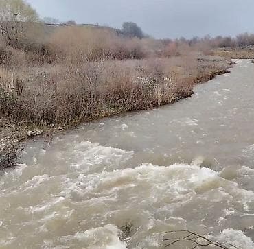 köhne suraxani: Bakı, 2 otaqlı, Köhnə tikili, m. Xalqlar Dostluğu, 64 kv. m — 2
