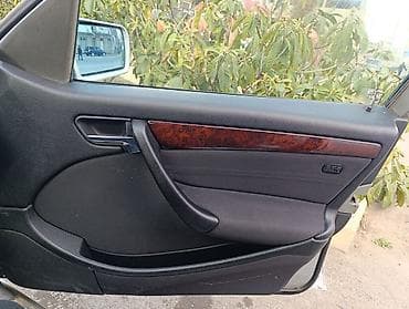 prado disk teker: Mercedes-Benz C-Class: 2.2 l | 1997 il Sedan — 8