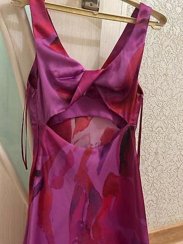 yun corab: Məhsul: qadın gecə/podium stili uzun libas Marka : Zara 2 defe — 3