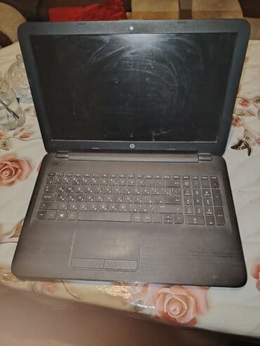 notebook satiram: HP noutbuk Xüsusiyyətlər: - Ekran: təxminən 15.6" - Klaviatura: tam — 4