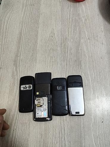 telfon sade: Nokia E51, 16 GB, rəng - Qara, Düyməli — 1