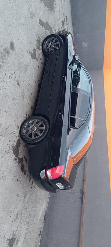 qazel tap.az: Hyundai Elantra, qara rəng, sedan kuzov. Əsas xüsusiyyətlər: - — 4