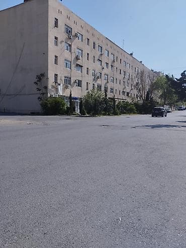 bine savxoz ev: Suraxanı bazarına yaxın.Bina evi 5/1 mərtəbəsi.Evin yanında 35 — 2