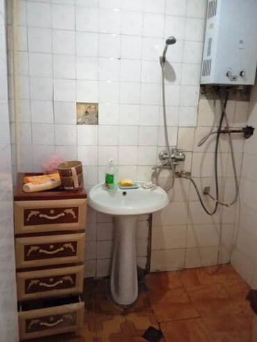 at yalında evlər: Bakı, 3 otaqlı, Köhnə tikili, 70 kv. m — 9