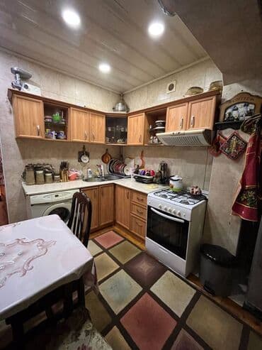 ist petrol tbilisi prospekti: Bakı, 4 otaqlı, Köhnə tikili, m. Xalqlar Dostluğu, 100 kv. m — 5