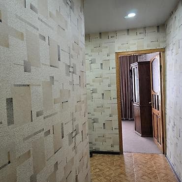 Mənzillər: Bakı, 1 otaqlı, Köhnə tikili, m. Xalqlar Dostluğu, 40 kv. m — 6