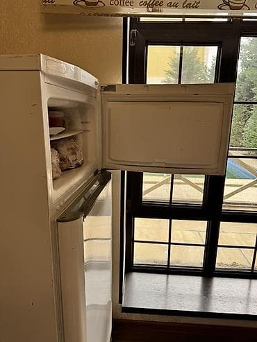 samaung a 11: Indesit iki qapılı soyuducu - Brend/model: Indesit (üstdə dondurucu — 4